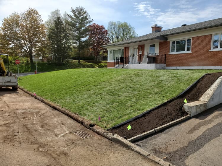 Residential excavation and site preparation project in Quebec